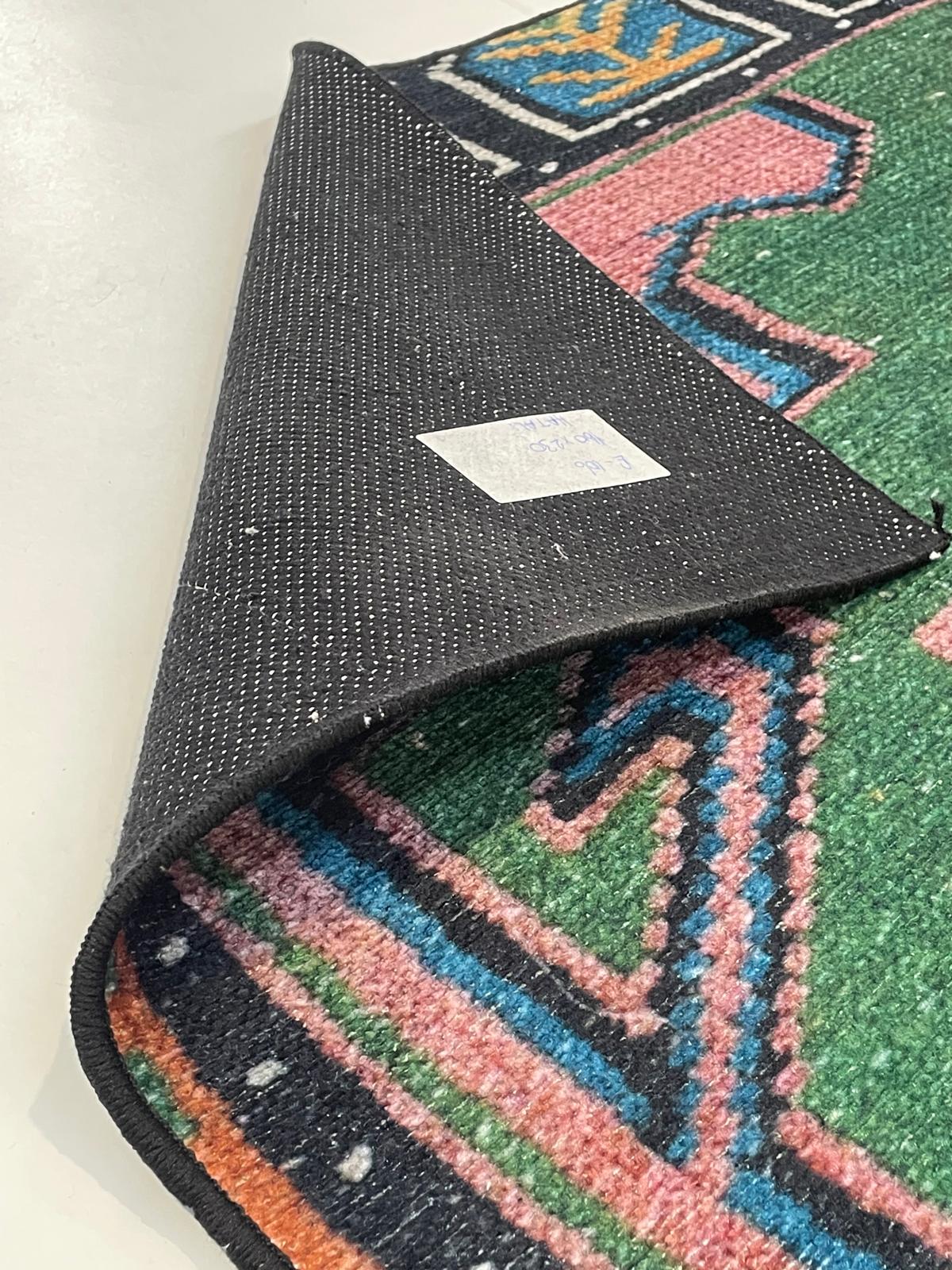 WhatsApp Görsel 2025-10-04 saat 16.49.20_4d67b9df Defolu şönil kilim - 160X230cm E106H - Görsel 3